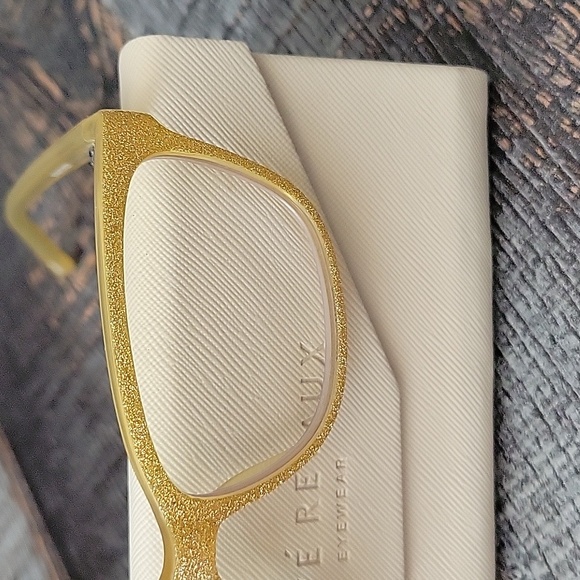 Prive Revaux Gold Readers - Picture 2 of 5